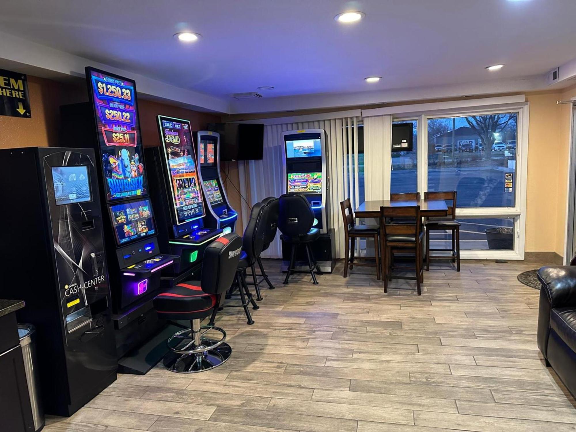 Stay Inn By Oyo Near I 80 Lincoln West Экстерьер фото